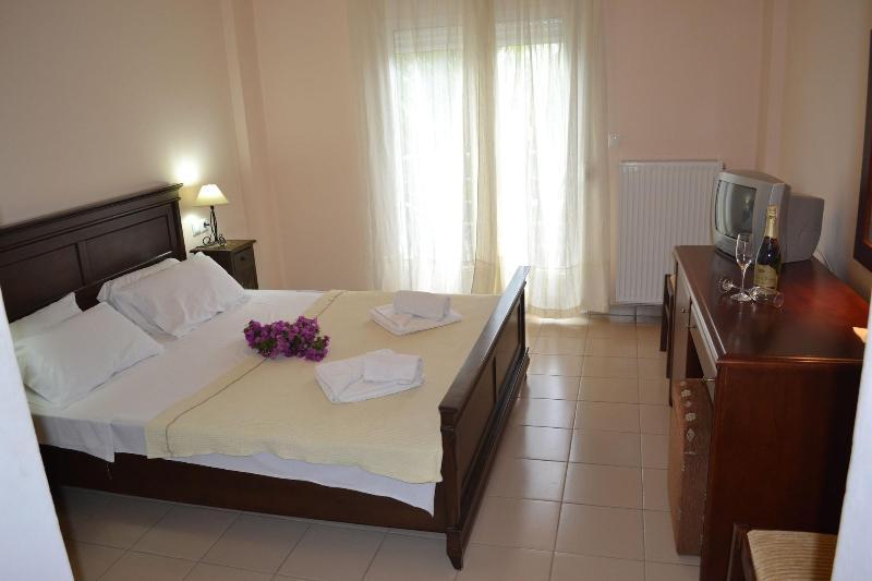 Filoxenia Hotel فولوس المظهر الخارجي الصورة
